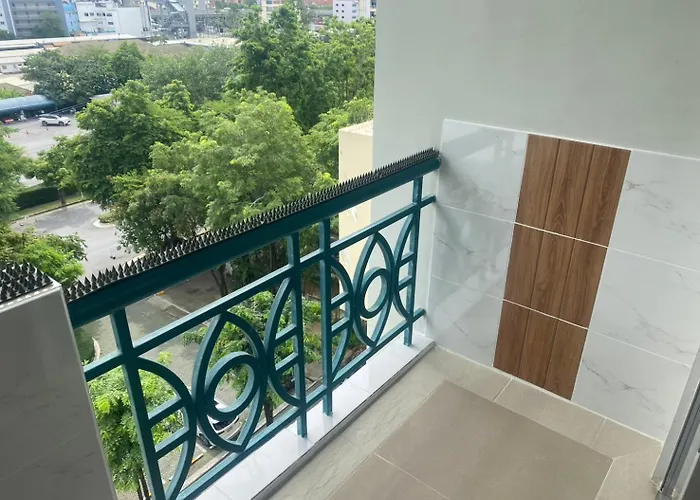 Apartment Penthouse By Jj